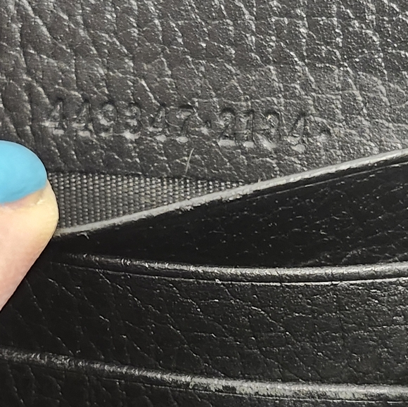 Gucci Interlocking G Leather Zip Around . - Picture 11 of 16